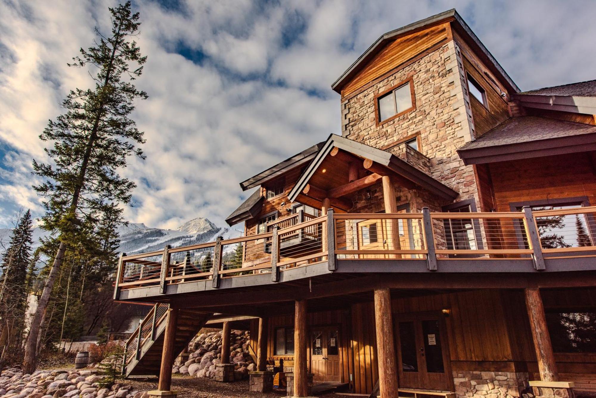 Winston Lodge Голден Экстерьер фото