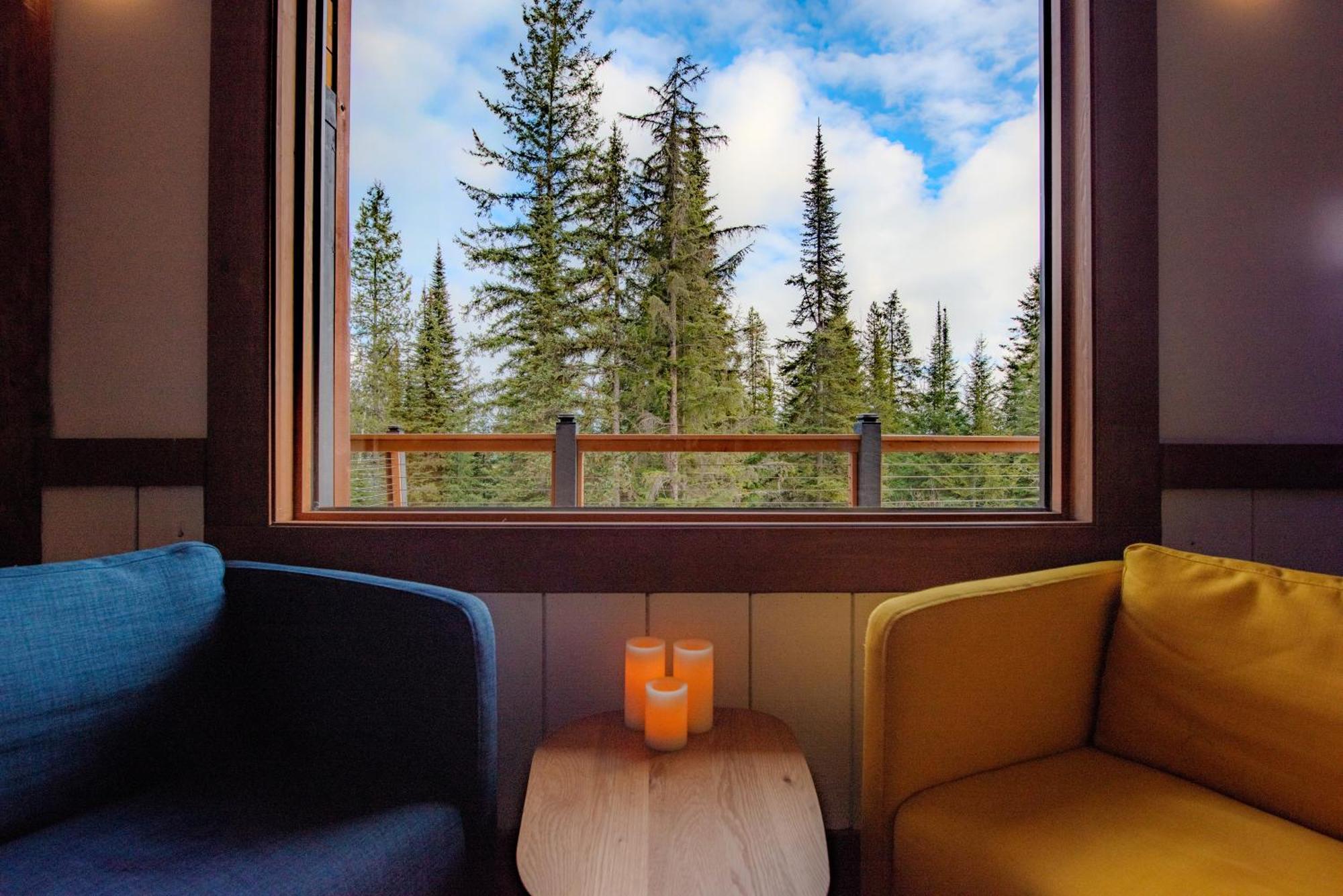 Winston Lodge Голден Экстерьер фото
